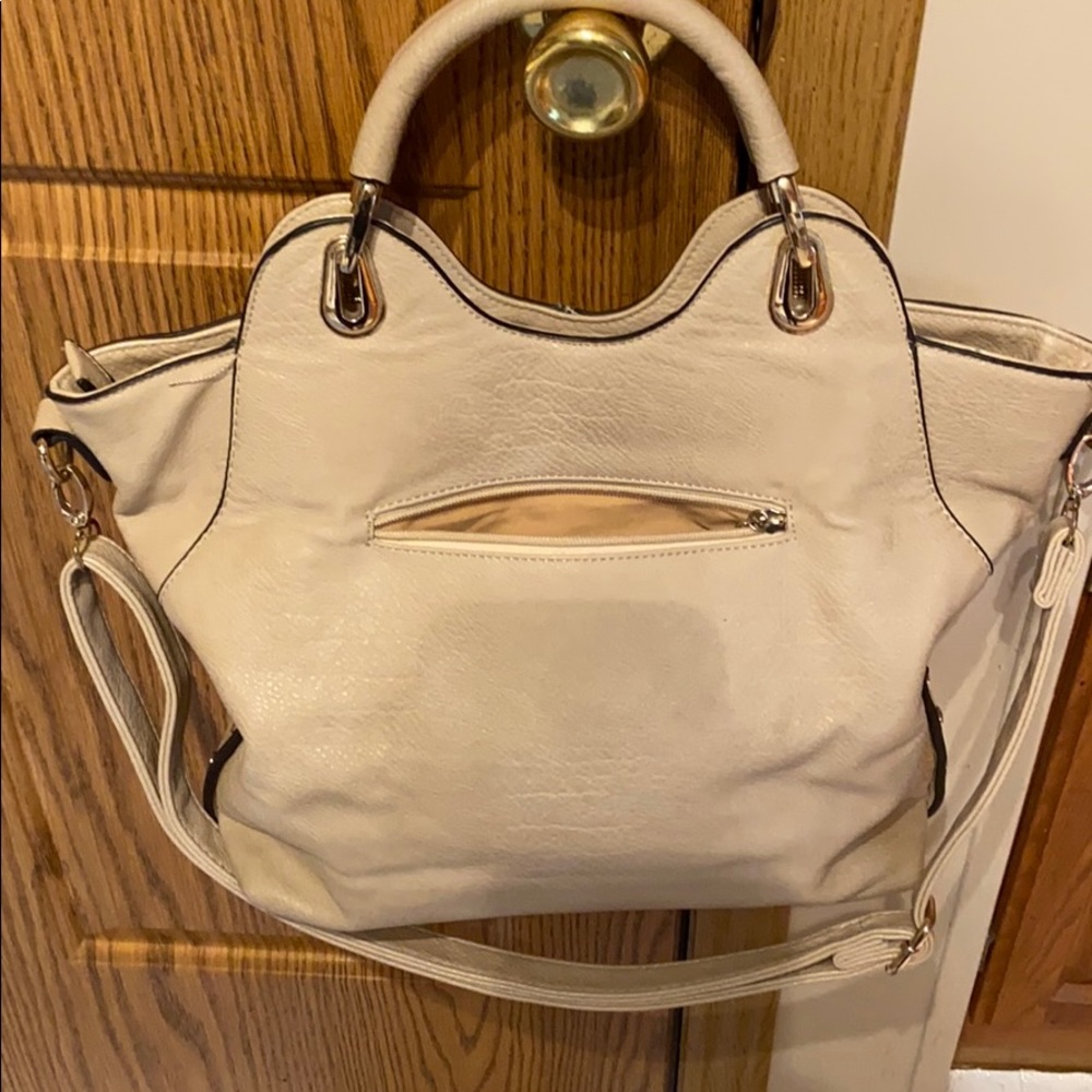 Women’s soft cream colored shoulder/handle purse - Picture 2 of 5